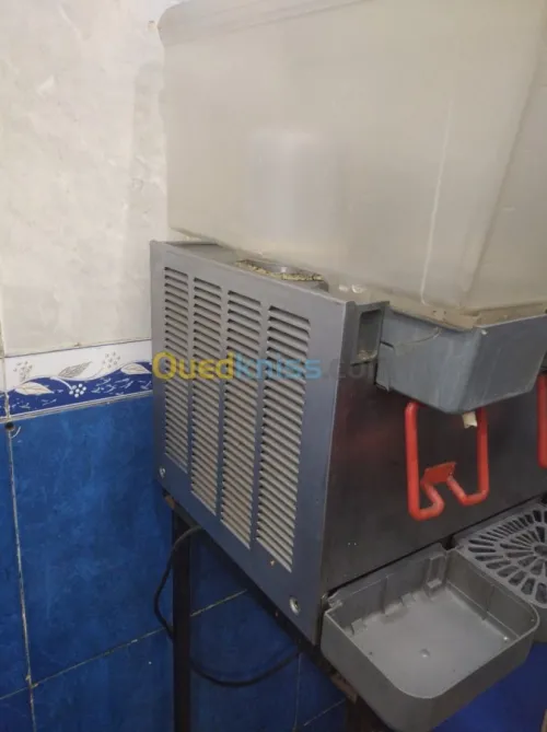 Machine a jus ugolini