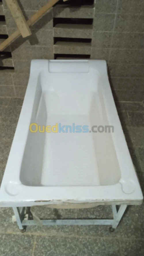 Porte fenêtre et fenêtre et begnoire 