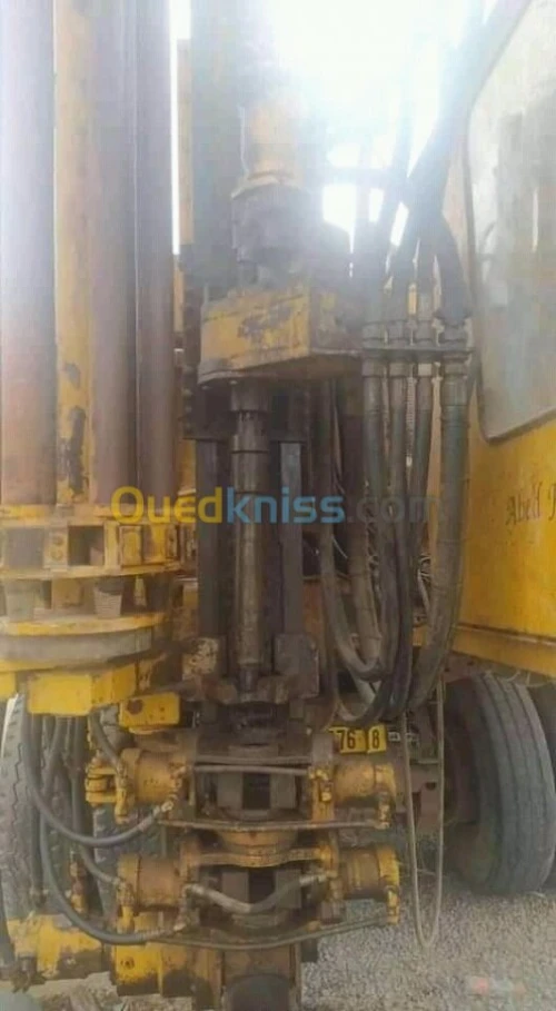 Alm الة حفر الابار