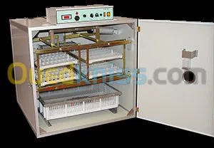 couveuses et éléveuses poussins 