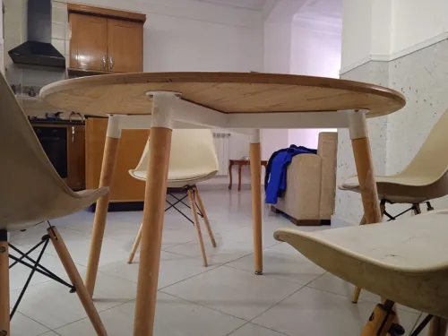 TABLE A MANGER 5 CHAISE