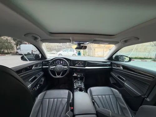 Volkswagen Passat 2024 Business