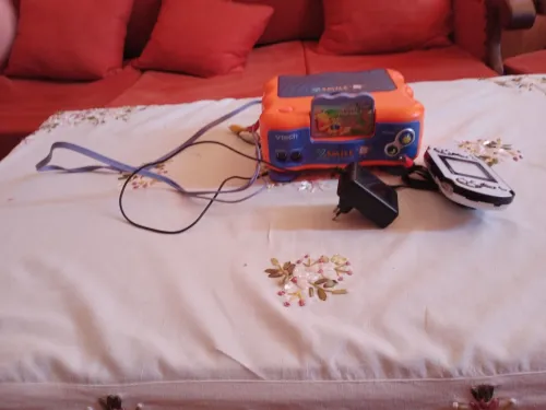 Console de jeux vidéos pour petit enfant