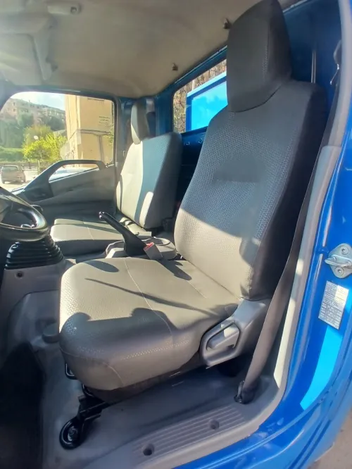 Hino 300 2013