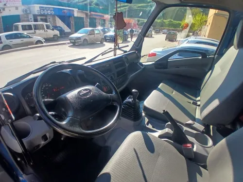 Hino 300 2013