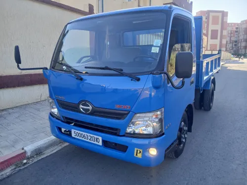 Hino 611 2013 