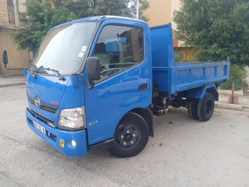Hino 611 