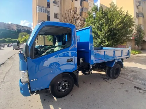 Hino 611 2013