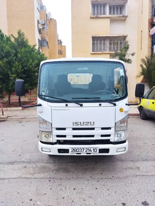 Isuzu Npr 2014