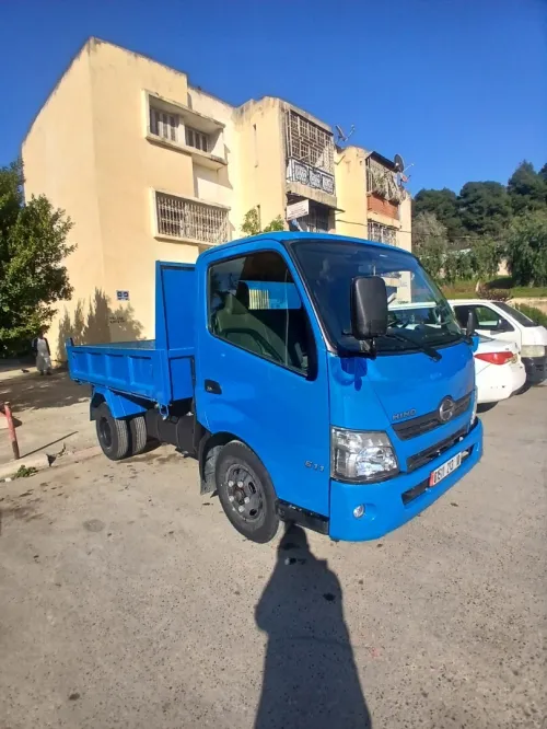 Hino 611 2013