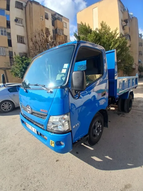 Hino 300 2013
