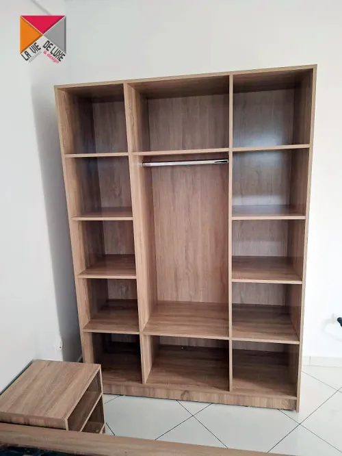 Chambre a coucher aménagée sur mesure      ****     Bien être utile      ****