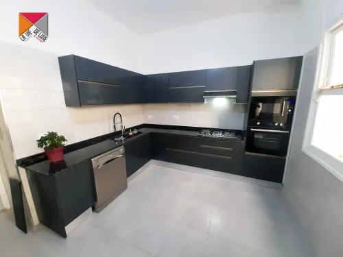 Cuisines Modernes    *****  Haut de Gamme  *****