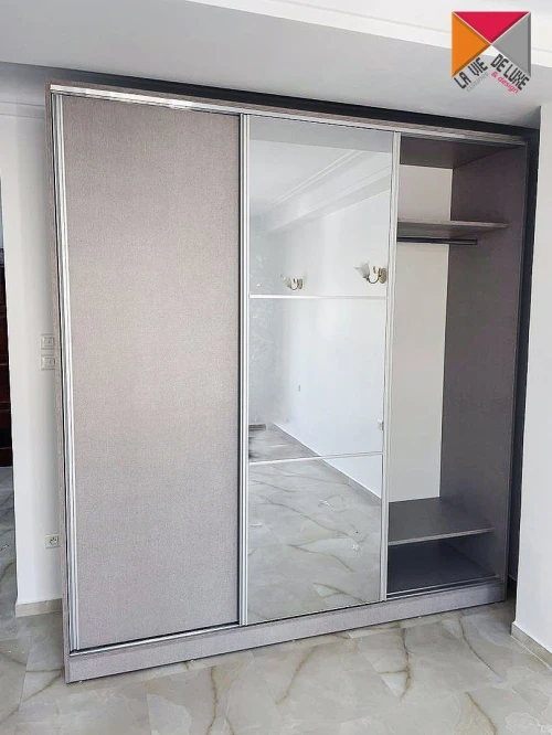 Dressings sur mesure    *** EGGER ***