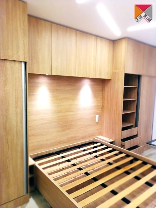 Chambre a coucher aménagée sur mesure      ****     Bien être utile      ****