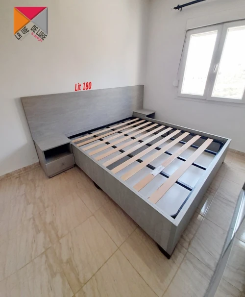 Chambre a coucher aménagée sur mesure      ****     Bien être utile      ****
