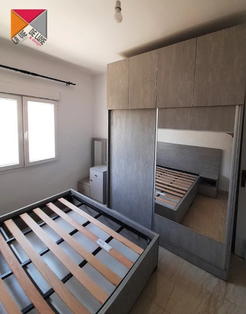 Chambre a coucher aménagée sur mesure      ****     Bien être utile      ****