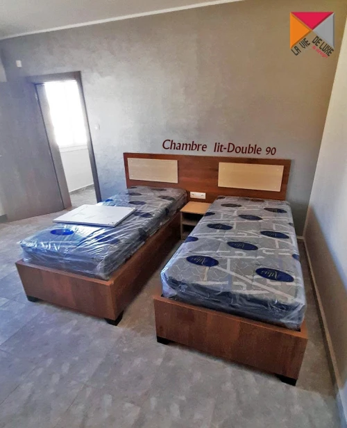 CHAMBRES A COUCHER     ****     sur mesure    ****