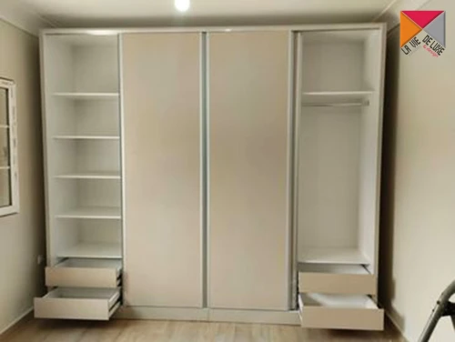 Dressings sur mesure    *** EGGER ***