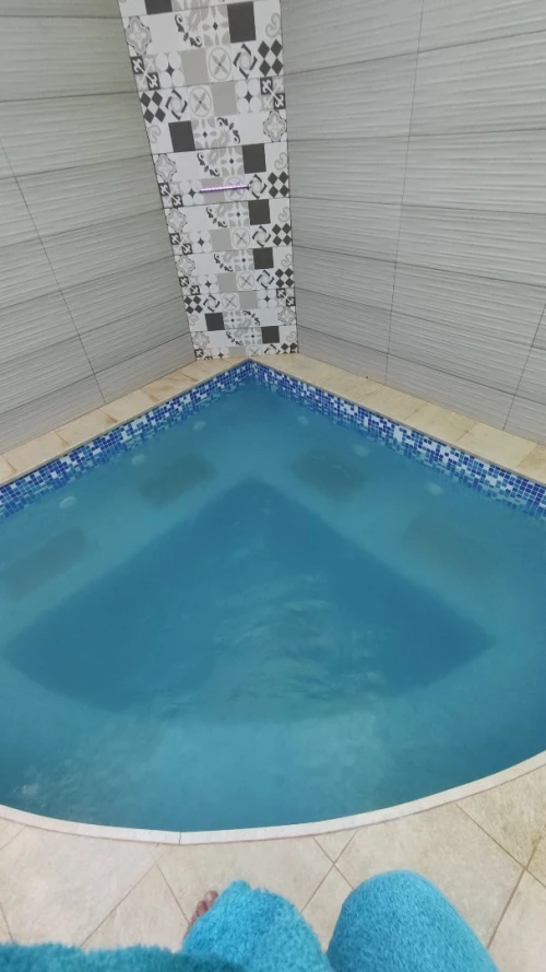 Construction et rénovation piscine intérieure et extérieure 