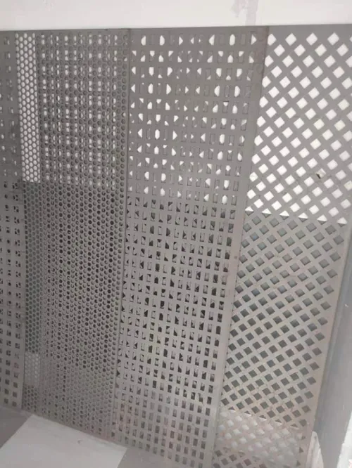 طولة حديد مثقوبة