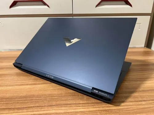 Promotion Laptop HP VICTUS 16 RYZEN 7 7840HS 16GO RAM DDR5 512GO SSD 16.1 RTX 4070 08GO 