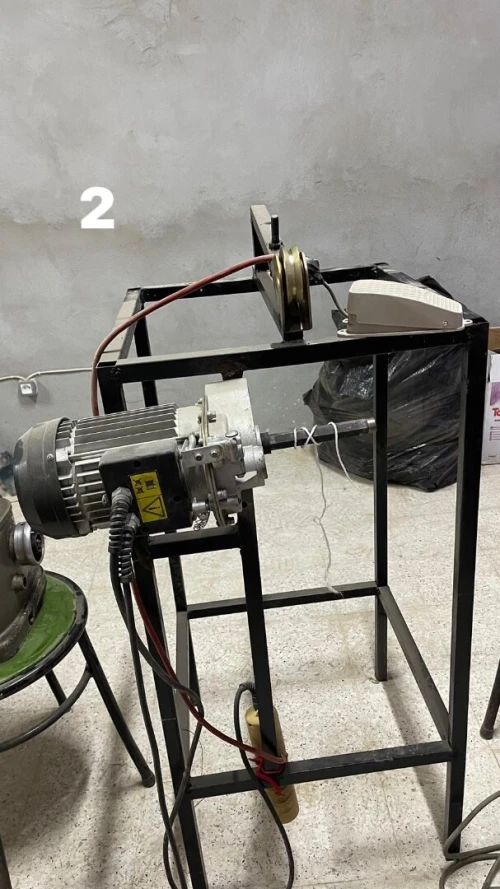 Machine usine chaussures 