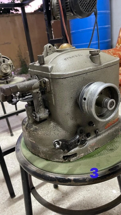 Machine usine chaussures 