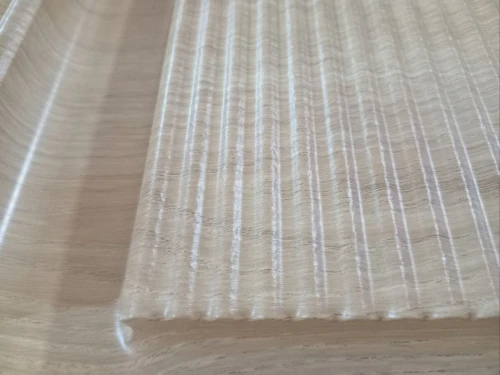 Revêtement des panneaux profilés - PRESSE A MEMBRANE