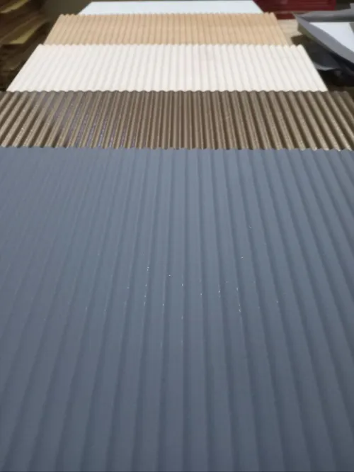 Revêtement des panneaux profilés - PRESSE A MEMBRANE