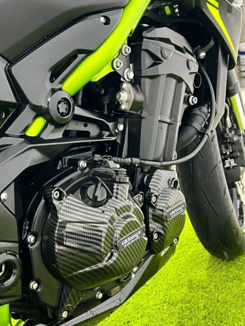 Cache moter z900 noir / carbon