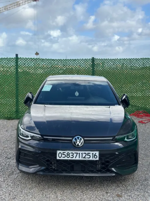 Volkswagen Golf 8.5 2025 R. Lien