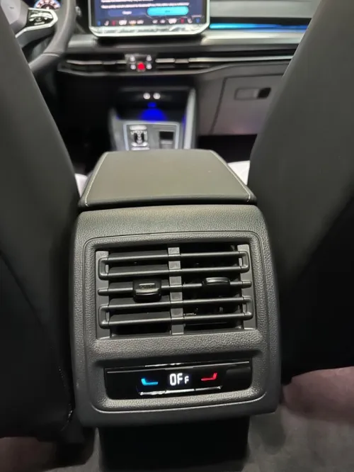 Volkswagen Golf 8.5 2025 R. Lien