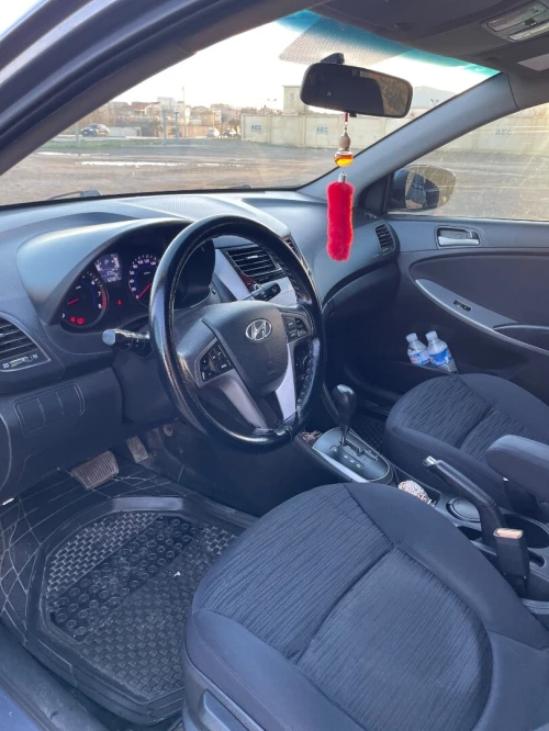 Hyundai Accent RB  4 portes 2017 Accent RB  4 portes