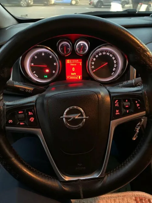 Opel Astra 2013 COSMO