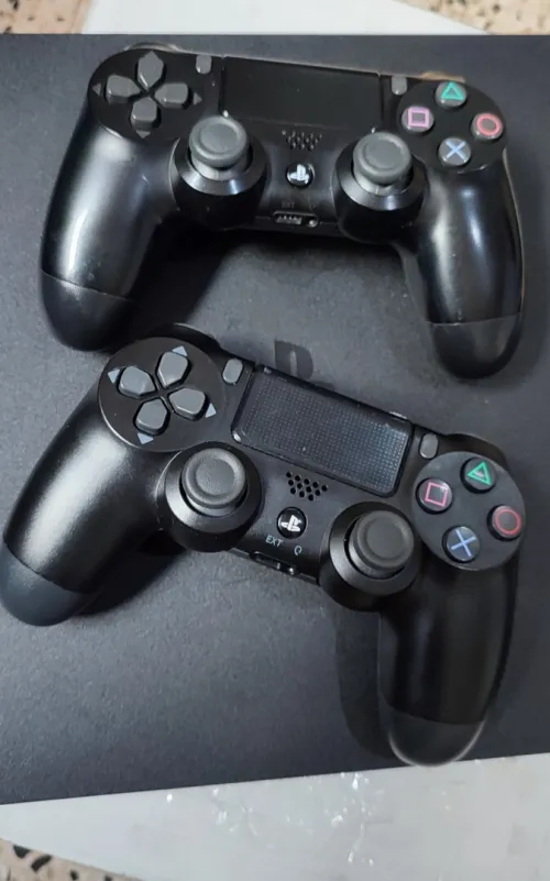 Ps4 slim 1tb flashé 12.50 2216b maftouha nettoyage 2 manette