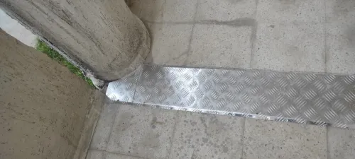 Couver joint bâtiment
