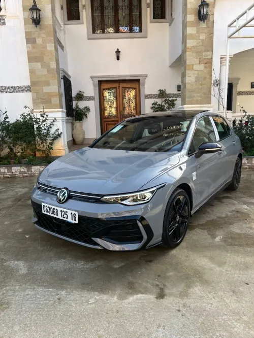 Volkswagen Golf 8 2025 R-Line Facelift 