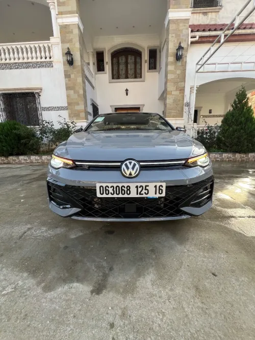 Volkswagen Golf 8 2025 R-Line Facelift 