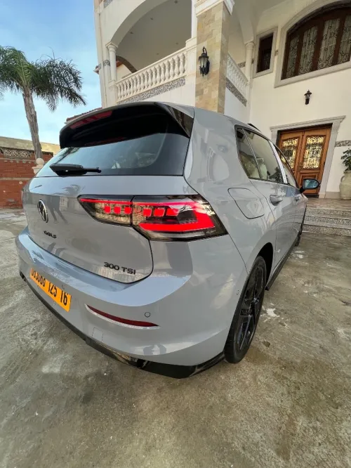 Volkswagen Golf 8 2025 R-Line Facelift 