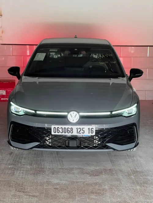 Volkswagen Golf 8 2025 R-Line Facelift 