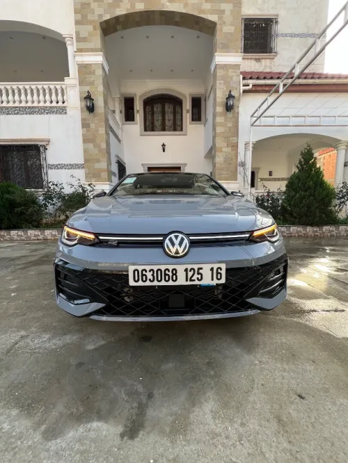 Volkswagen Golf 8 2025 R-Line Facelift 