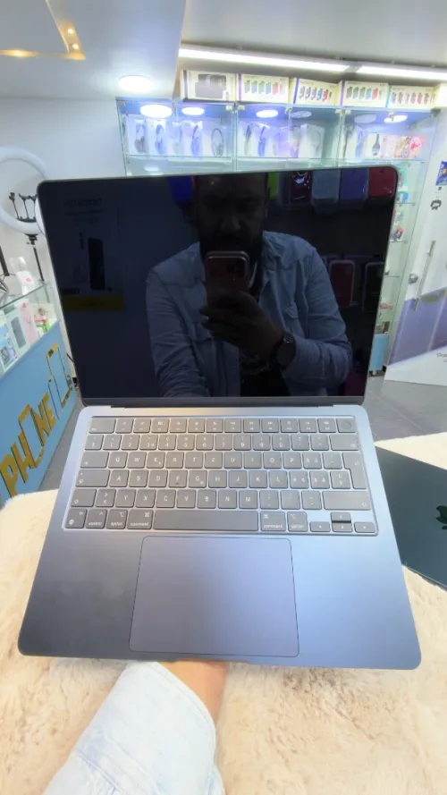 macbook air M2