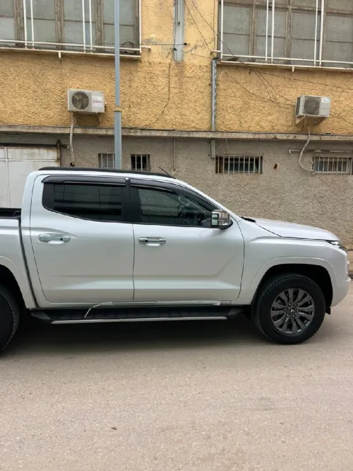 Mitsubishi L200 2025 