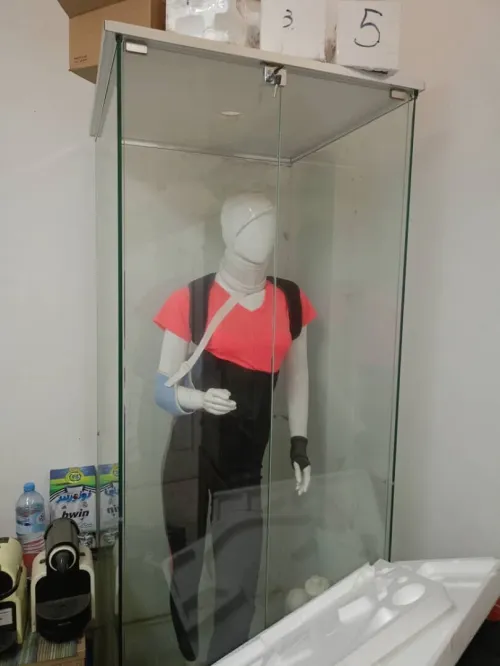 VITRINE