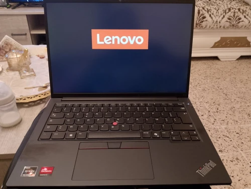 Microportable lenovo think pad ryzen 5
