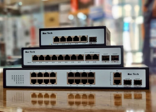 Switch Mac Tech 4 Ports PoE_Gigabit_01 SFP MT-SWGPOESD34US