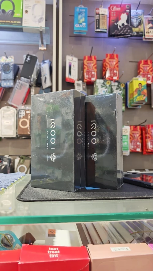 IQOO 15 12/256GB BOITE SCELLÉ