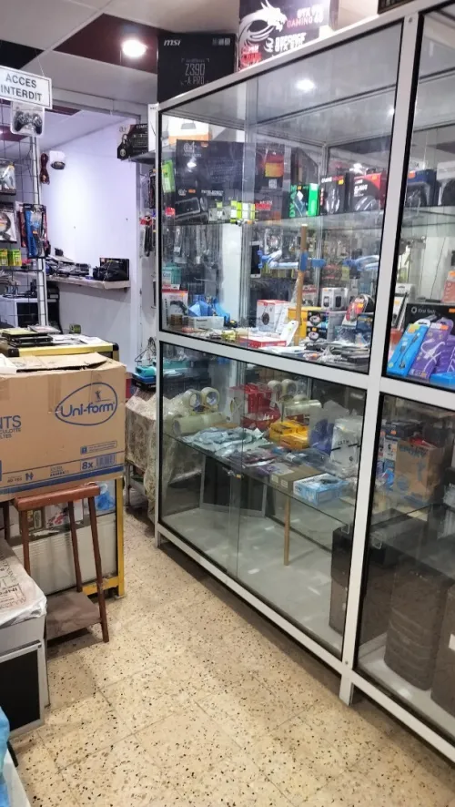 Vitrine et comptoir