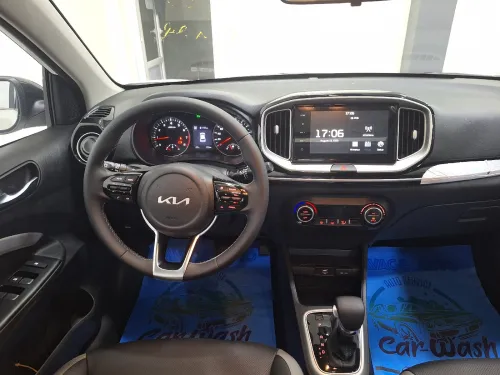 Kia KX1 2025 Avec toit